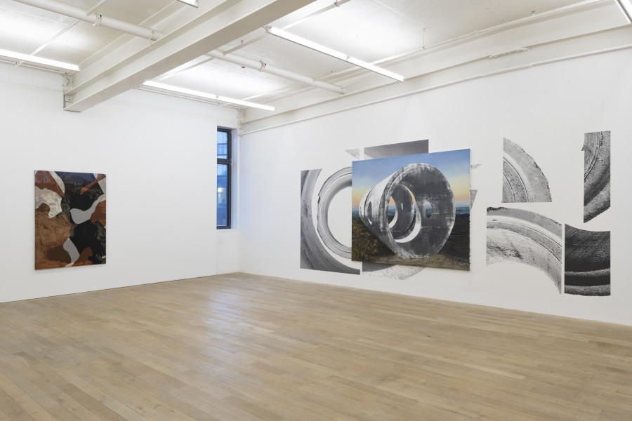Installation view, „Eva Nielsen: Limestone“. Courtesy of the artist and Galerie Peter Kilchmann, Zurich, Paris. Photo: Sebastian Schaub.