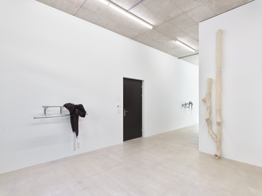 Installation view, Christiane Blattmann, Submissive Sculpture, Damien & The Love Guru, Zürich, 2025. Courtesy of the artist and Damien & The Love Guru, Brussels/Zurich. Photography : Felix Jungo