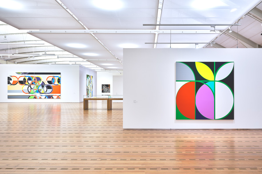 Installation view, Sarah Morris, All Systems Fail, Zentrum Paul Klee, Bern, 29.3. – 4.8.2024. Photo: Rolf Siegenthaler