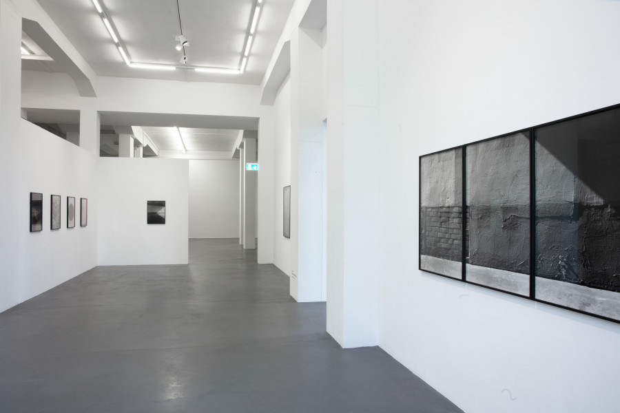 Installation view, Lukas Hoffmann, Reverberation, annex14, 2023.