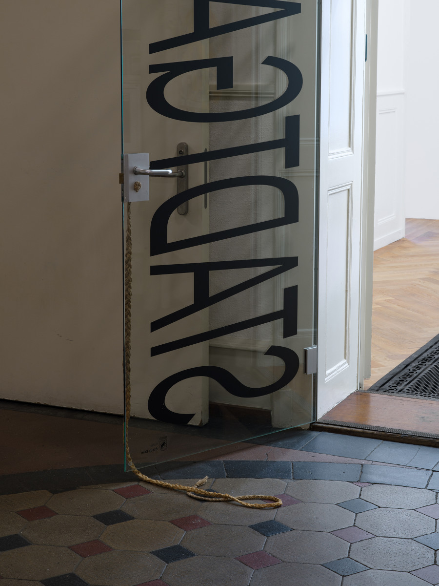 Vanessà Heer, Von Schand und Schuppel, installation view, Stadtgalerie Bern, 2025. Photography: Cedric Mussano. Copyright and courtesy of the artists and Stadtgalerie, Bern