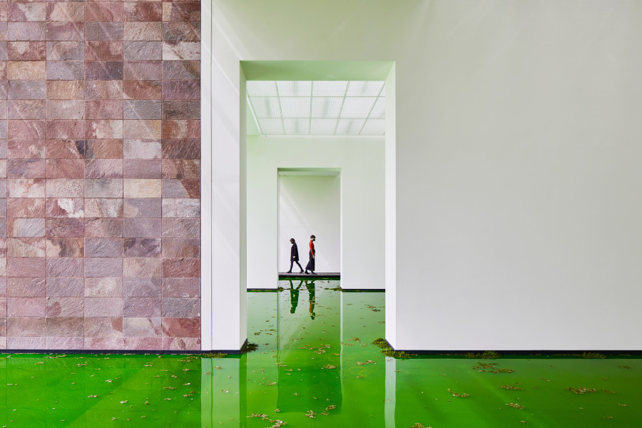 Installation view, Fondation Beyeler, Riehen/Basel, 2021 Courtesy of the artist; neugerriemschneider, Berlin; Tanya Bonakdar Gallery, New York / Los Angeles © 2021 Olafur Eliasson Photo: Mark Niedermann