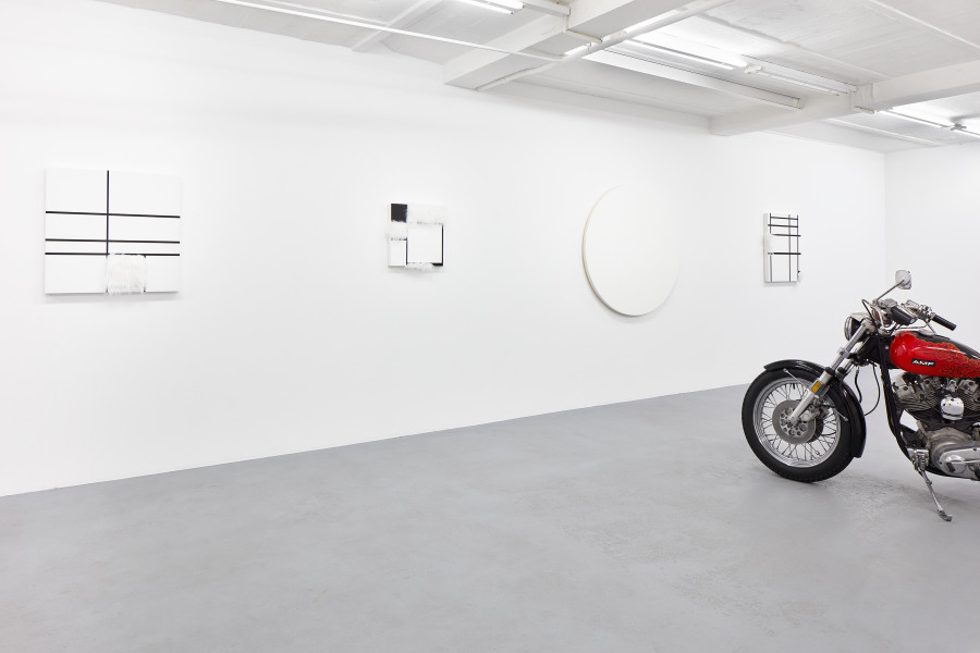 Exhibition view, John Armleder, Sylvie Fleury & Olivier Mosset, galerie lange + pult, 2024. Photo credit: Sully Balmassière