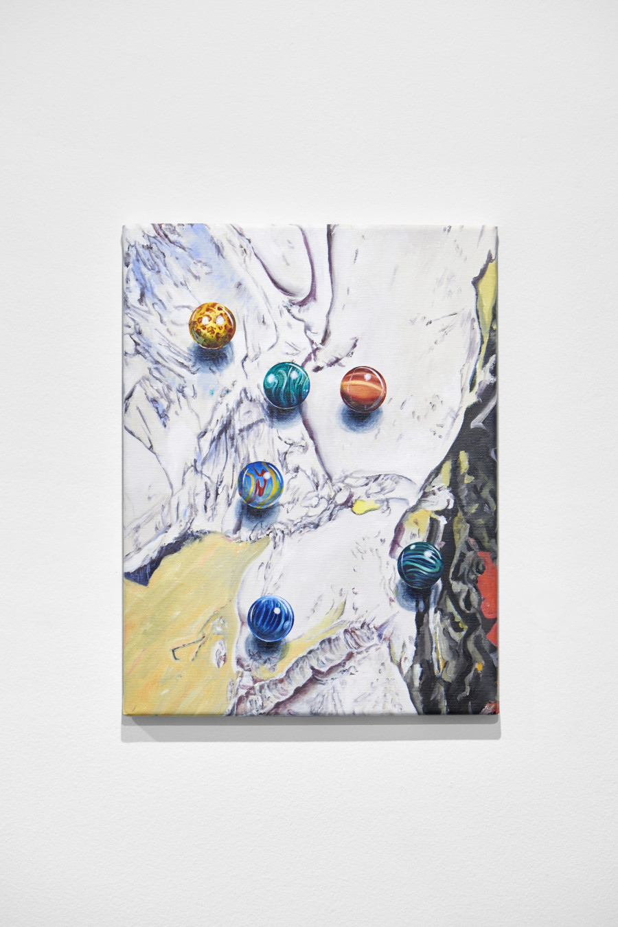 Mathieu Dafflon, Noemi’s marbles, 2022. Oil on canvas, 42 x 32 cm, (Ref. DAF010210). Photo: by Philipp Hänger