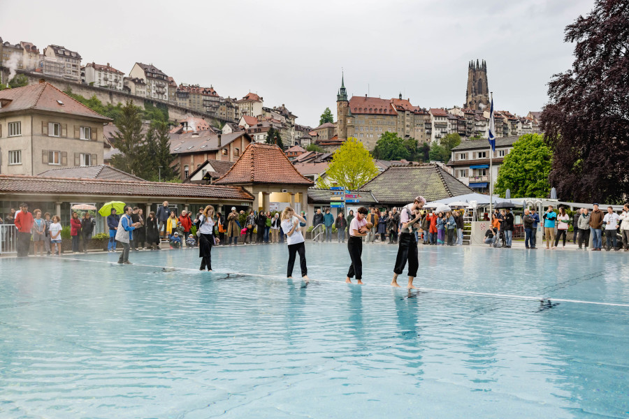 Live Performance Ei Arakawa, Don't Give Up, 13.05.2023, Les Bains de la Motta, Kunsthalle Friart Fribourg. Photo Julie Folly