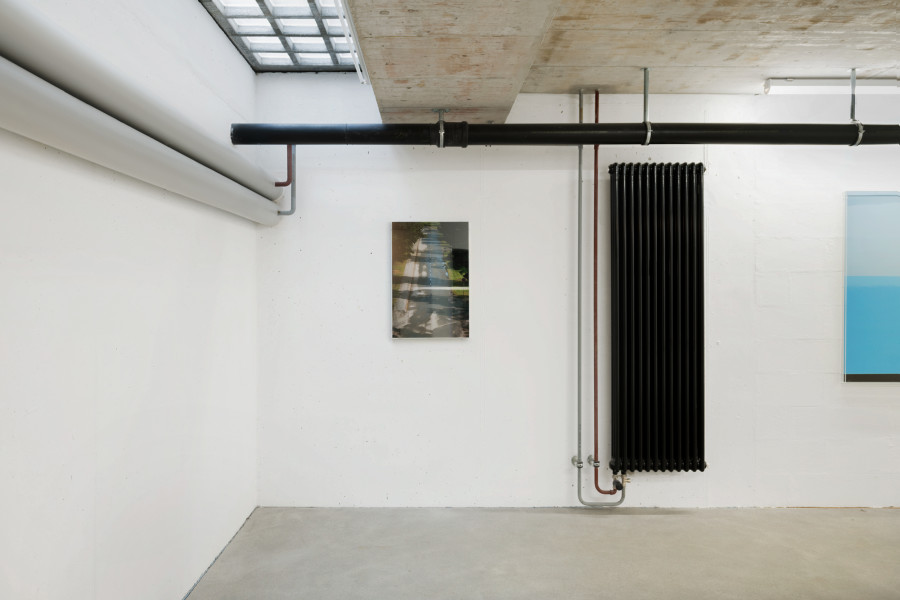 Sebastian Stadler: A close up of a car, I think, Exhibition view, 2023, Galerie Heinzer Reszler.