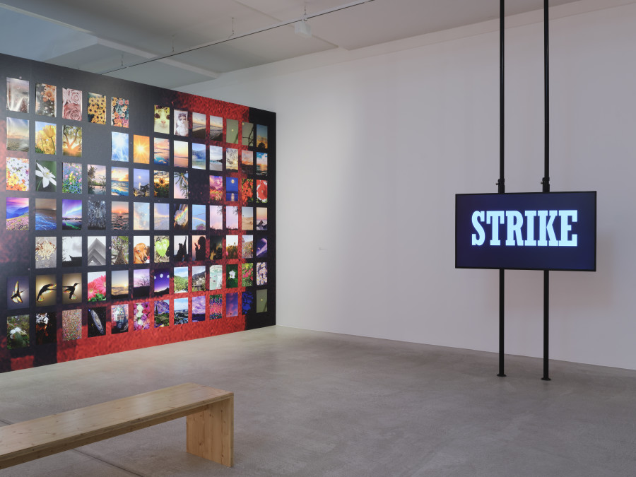 Please make sure to use the image credits: Installationsansicht The Lure of the Image – Wie Bilder im Netz verlocken © Fotomuseum Winterthur / Conradin Frei