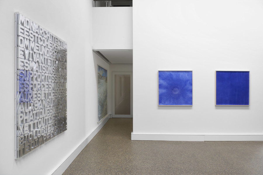 Exhibition view, Carmen Perrin, Voir venir, Wilde, 2023. Photo Philipp Hanger. Courtesy Wilde Gallery