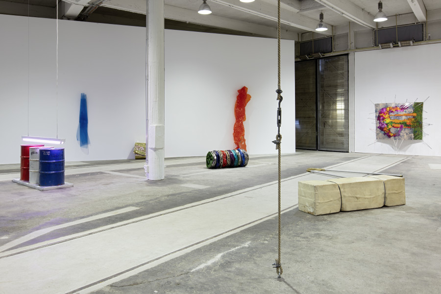 Birgit Werres, Let’s play it, Rolf !, Installationsansicht Kunstzone Lokremise, Kunstmuseum St.Gallen, Foto: Stefan Rohner
