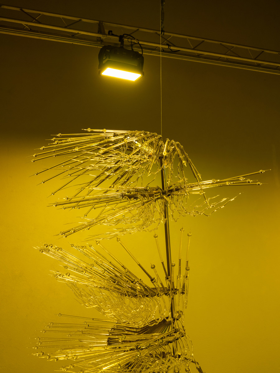 Exhibition View Duo Show Pauline Cordier & Rahel Oberhummer « Ce qui nous échappe » at Espace ContreContre, Saint-Maurice, 2026 / Photo: ©Etienne Malapert / Courtesy: The artists & EspaceContreContre. Disarmed — AP.2, Borosilicate glass and stainless steel, Sculpture: 164 × 110 × 110 cm, 2026