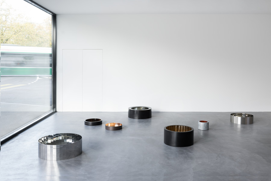 Anna Dickinson, PORTAL, Installation view, 2022, Courtesy von Bartha & The Artists, Photo: Andreas Zimmermann