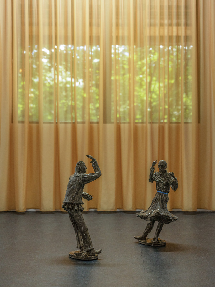 Pascale Birchler, Still Untitled, 2024, modelling clay, glaze, pigments, textile, 57 × 32 × 30 cm and 57 × 26 × 26 cm. Photo by Bon Wongwannawat. Courtesy of the artist and Last Tango