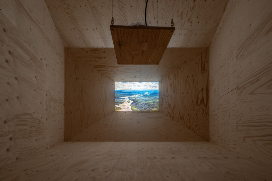 Installationsansicht Pauline Julier, A Single Universe, 8.6. – 27.10.2024, Aargauer Kunsthaus. Pauline Julier (*1981), Le Malentendu paysager, 2017 – 2019, 80 Diapositive, Mit Genehmigung der Künstlerin. Foto: ullmann.photography