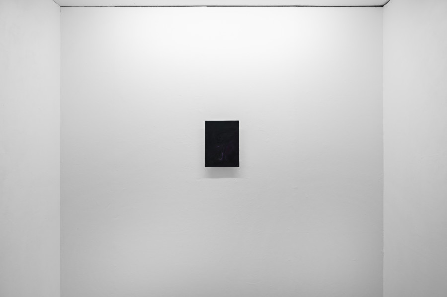 Mirjam Walter, "hüten" (installation view), 2025, 32 x 24 cm, Mirjam Walter, "gestohlen bleiben" at Kaiserwache, Freiburg im Breisgau, 2025. Courtesy: the Artist and Kaiserwache. Photo: Stefan Lux