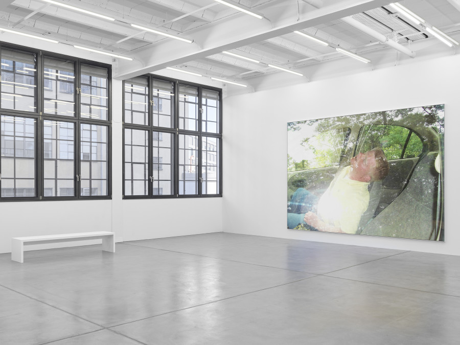 Installation view, Steven Shearer, The Golden Recline, Galerie Eva Presenhuber, Maag Areal, Zurich, 2025. © Steven Shearer. Courtesy the artist and Galerie Eva Presenhuber, Zurich / Vienna. Photo: Stefan Altenburger Photography, Zürich