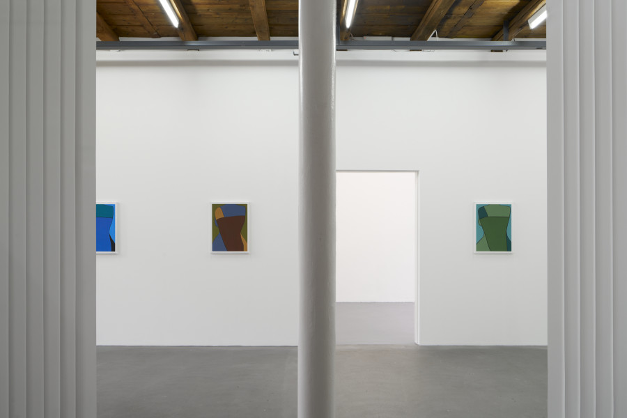 Installation view, Azize Ferizi, Spring / Summer 25 , Kunsthalle Friart Fribourg, 2025. Photo: Guillaume Python. Courtesy of the artist and Kunsthalle Friart Fribourg