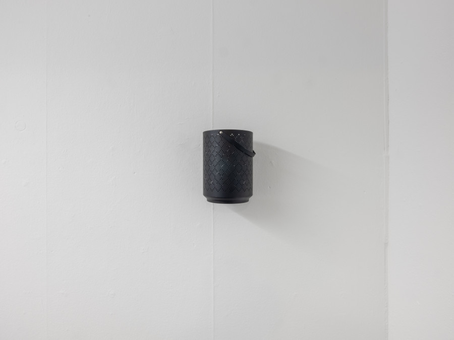 Exhibition view, IM MUELL IM PARK, Matthias Holznagel, Pförtnerhaus Freiburg, 2025.