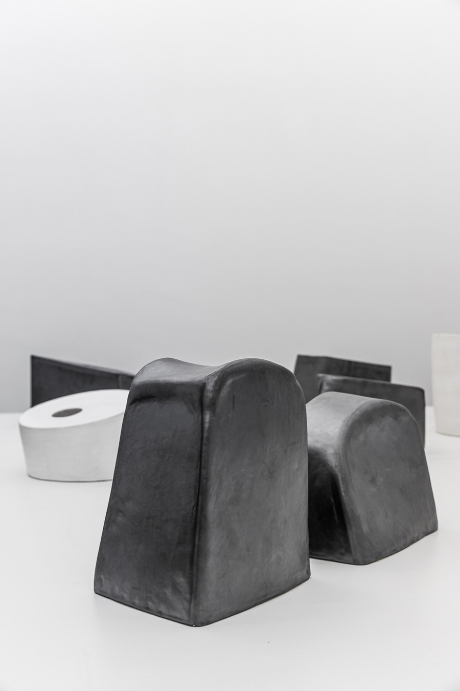 Sébastien de Ganay «Still» Ausstellungsansicht Häusler Contemporary, 2020 | Foto: Peter Baracchi
