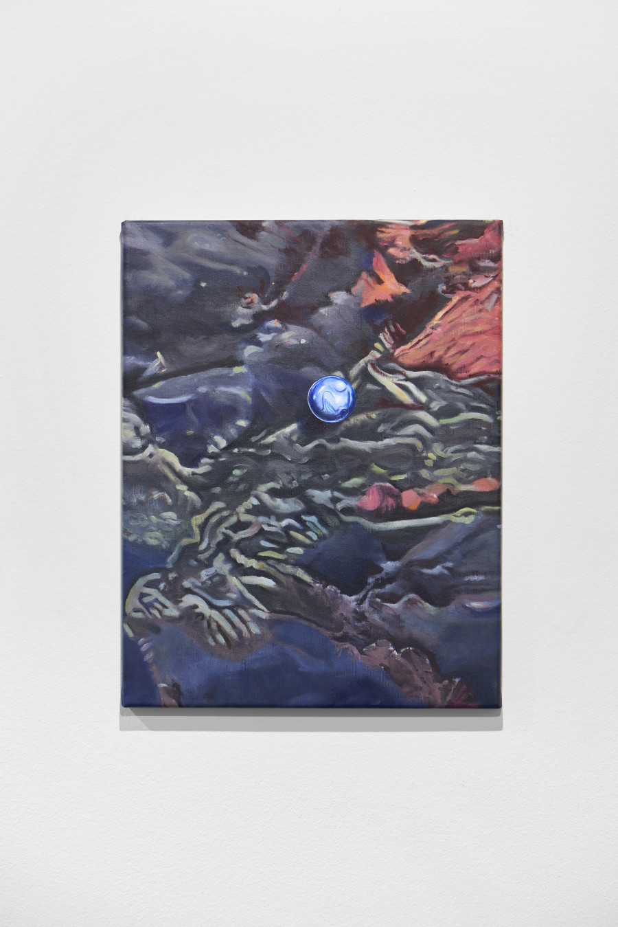 Mathieu Dafflon, Angela’s marble, 2022. Oil on canvas, 42 x 32 cm, (Ref. DAF010206). Photo: by Philipp Hänger