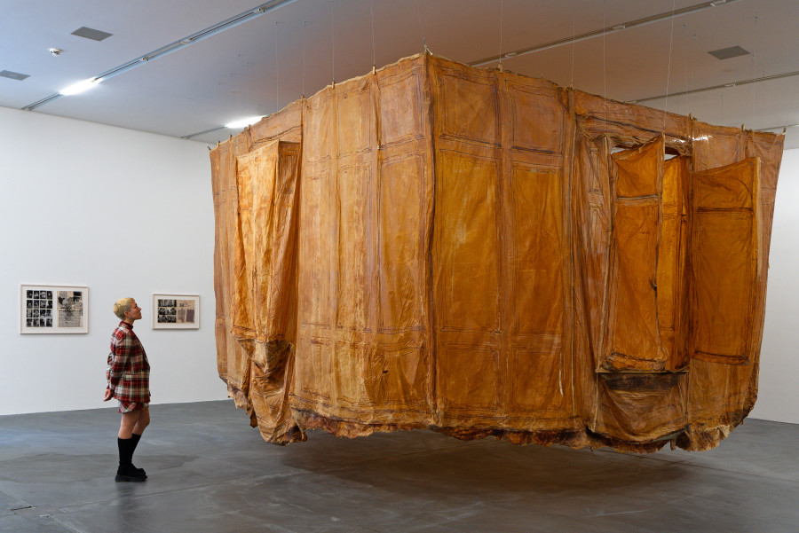 Heidi Bucher, Hautraum (Ricks Kinderzimmer, Lindgut Winterthur), 1987, Gossamer, fish glue, latex, bamboo, wire, Graciela Gutiérrez Marx, Mamablanca Treasure and Material Metamorphosis both 1982/2013, inkjet print on paper. Sammlung Migros Museum für Gegenwartskunst. Photo: Studio Stucky, copyright The Estate of Heidi Bucher and Graciela Gutiérrez Marx