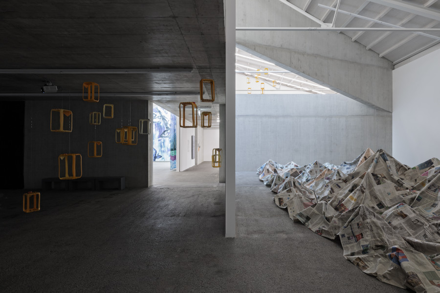 Binelde Hyrcan, WE ARE ALL IN, 2026. Courtesy of the artist. Mateo Maté, Journey to Nowhere, 2025. Courtesy of the artist. Privatsammlung. Ausstellungsansicht / Installation view Kunsthaus Baselland 2026. Foto / Photo: Gina Folly © Kunsthaus Baselland
