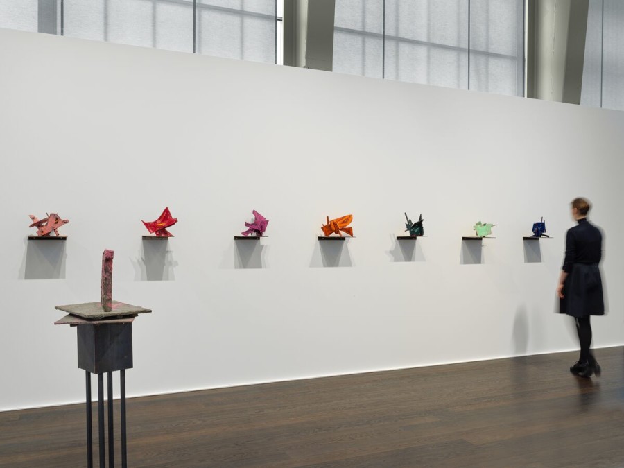 Phyllida Barlow ‘small worlds,’ Hauser & Wirth Zürich, 2021. Phyllida Barlow © Phyllida Barlow. Photo: Stefan Altenburger Photography Zürich