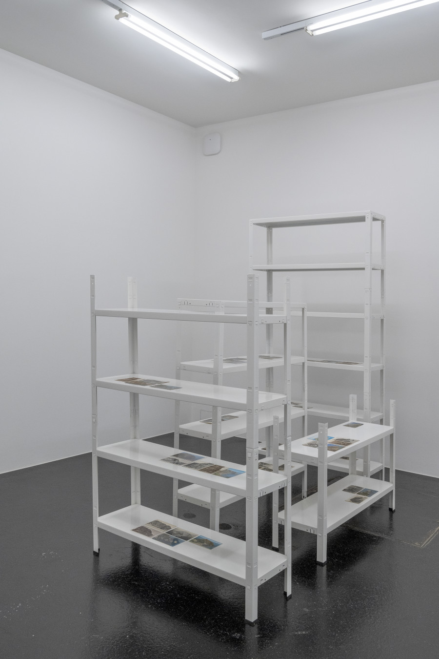 Camille Kaiser: small gestures, grand gestures. Kiefer Hablitzel | Göhner Art Prize 2022, Installation view, Aargauer Kunsthaus, Photo credit: Zoe Tempest, Zürich.