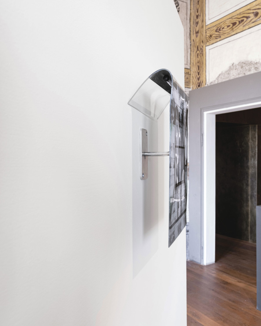 Exhibition view, Sebastian Haas, (Im)permanence, Vitromusée Romont, Freiburg, 2024-2025.