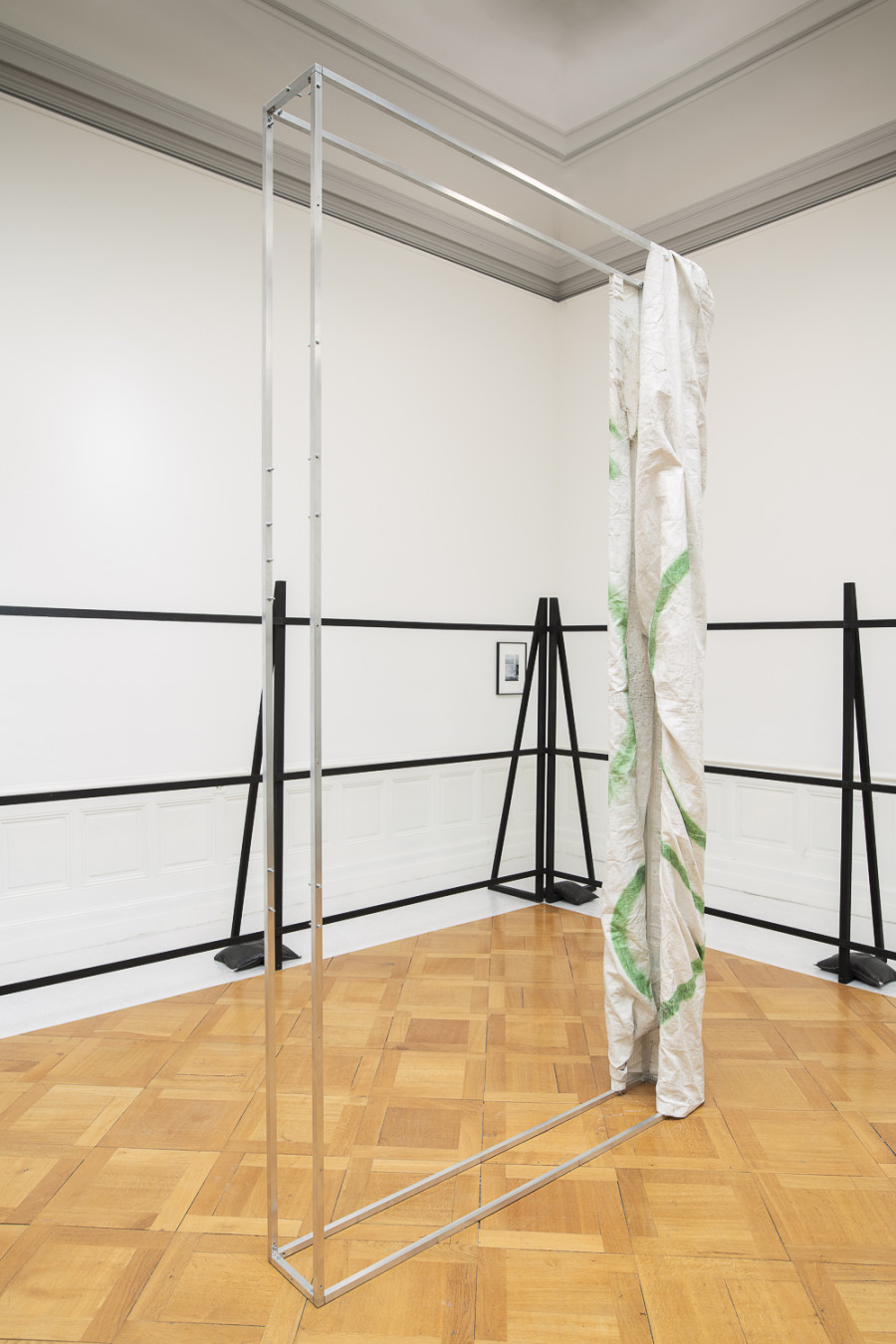 Exhibition view, Yul Tomatala, FAUX JOUR, Société des Arts de Genève, 2025. Photo credit: Greg Clément