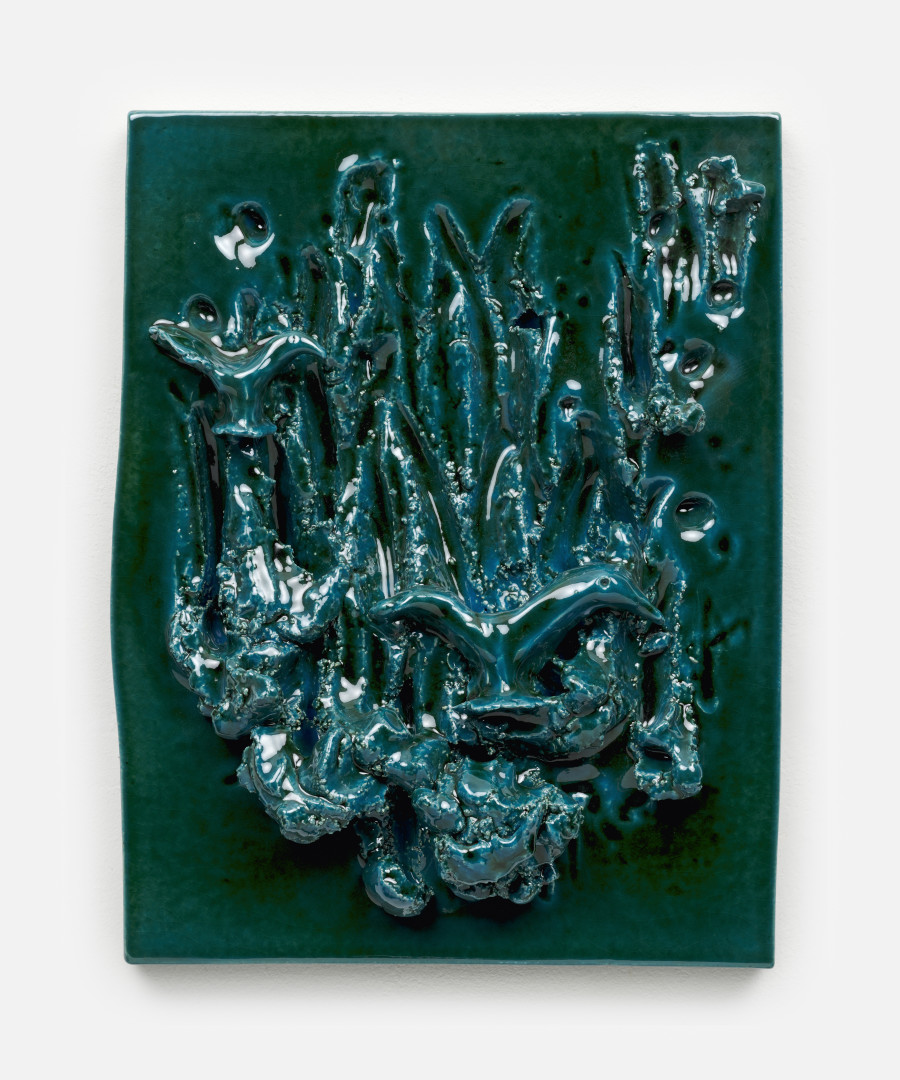 Mai-Thu Perret, A single leaf flutters in the air and its autumn throughout the land, 2024, Glazed ceramic, 48.5 x 37 x 11.5 cm. Photo: Mareike Tocha