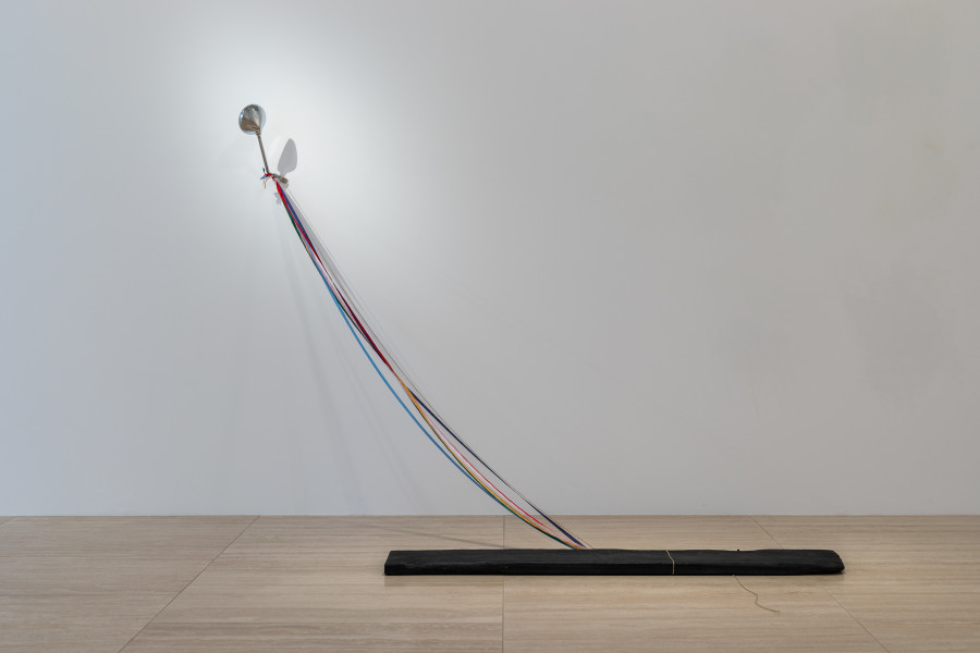 Vittorio Santoro, Memories of a Bird (Rear-View Mirror), II, 2020, Bronze casting of a Wood Plank, Silk ribbons, Hemp string, Vintage rear-view Mirror mounted on wall, Pencil on wall, ca. 170 x 179 x 95 cm. Photo: Kilian Bannwart