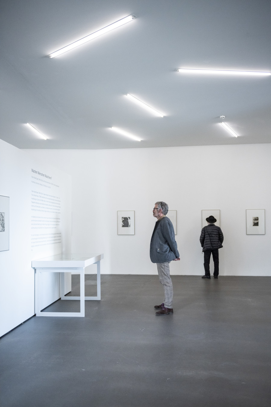 Machen Menschen Maschinen?, Hans-Ruedi Giger und Franz Anatol Wyss. Frühe Druckgraphiken, Views of the opening evening, 2023, © Kunsthaus Grenchen, Photos: Damian Byland.