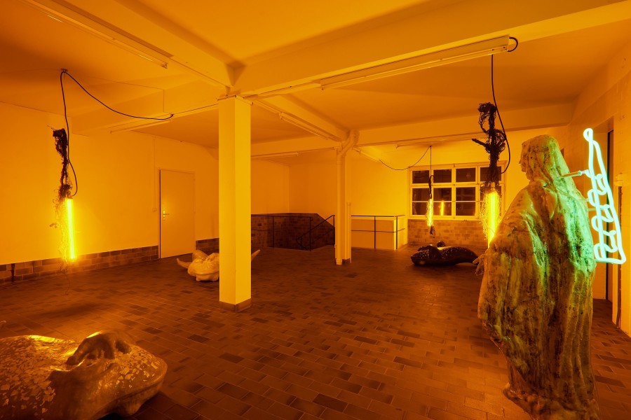 Installation view, Chloé Delarue & Denis Savary, Octogone, Mayday, 2023. Photo credit: Moritz Schermbach