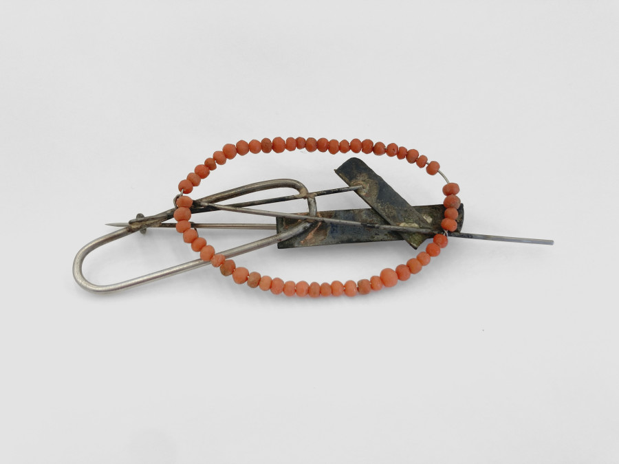 Bernhard Schobinger, Untitled, 1988, Brooch made of coral beads, silver, chrome steel, 3.5 x 9.9 x 1.5 cm