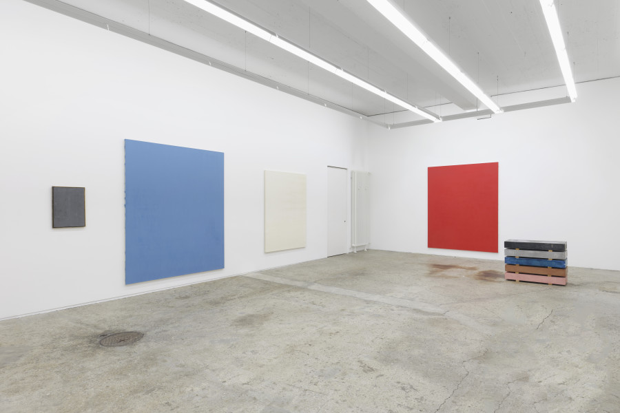 Exhibition view, Günther Wizemann, Oil Colour for Artists, Galerie Mark Müller, 2024. Copyrigh: the photographer Conradin Frei, the artist Günther Wizemann and the gallery.