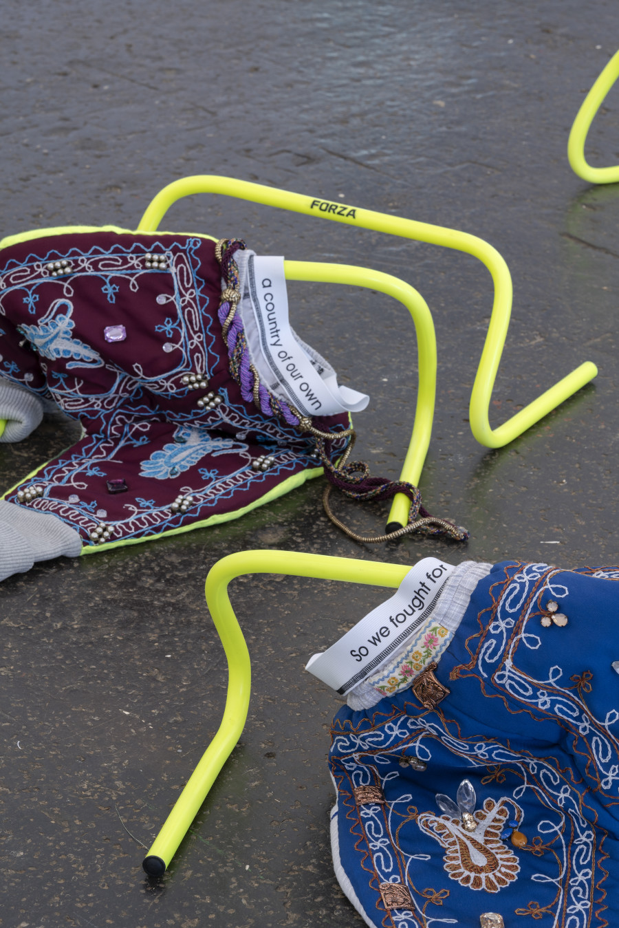 Chalisée Naamani, Shall we?, detail, 2025. Photo: Kunst Halle Sankt Gallen, E. Sommer. Courtesy: the artist and Ciaccia Levi, Paris/Turin.