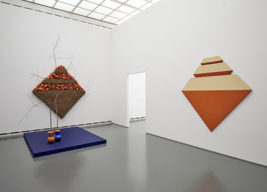 Flowers to Art: Floral interpretations of works from the collection, Installation views, 2023, Aargauer Kunsthaus.