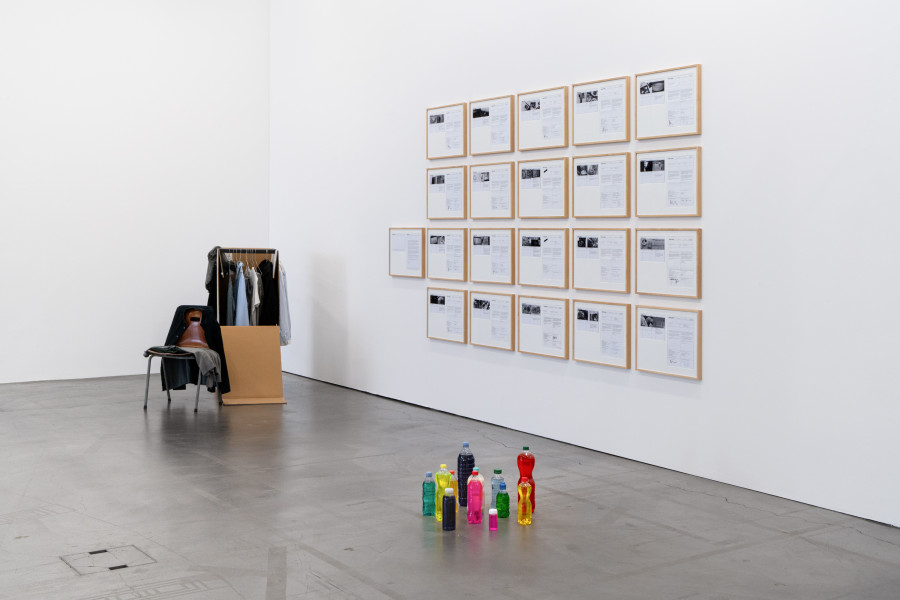 Tobias Kaspar, Rented Life, LOT 6: Pants, Shirts and Sweater, LOT 20: Cleaning (Apt. & studio cleaning every two weeks), 2020 - 2021, Sammlung Migros Museum für Gegenwartskunst, © Tobias Kaspar. Photo: Studio Stucky