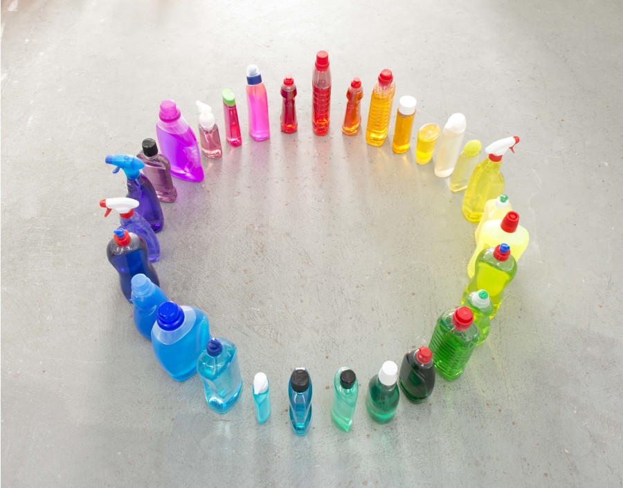 Katja Aufleger, AND HE TIPPED GALLONS OF BLACK IN MY FAVORITE BLUE, 2014 Installation view «Katja Aufleger. GONE» Cleaning products Dimensions variable © Courtesy of the artist; Galerie STAMPA, Basel; Galerie Conradi, Hamburg; photo: Katja Aufleger