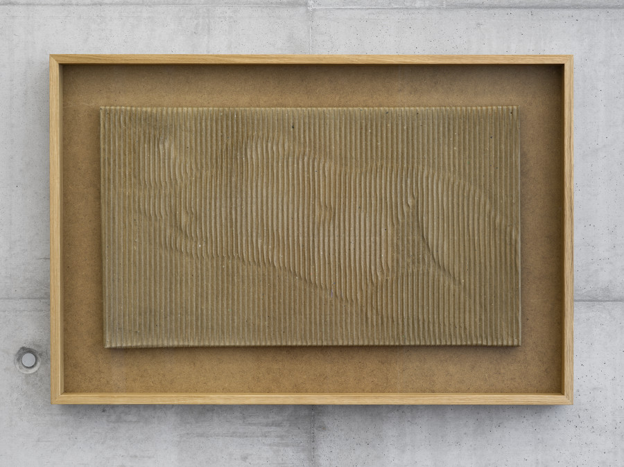 Markus Raetz, Akt (Nude), Bern, Aug. 1978, Corrugated cardboard, shaped and fixed (white glue “Konstruvit”, diluted), mounted on stretcher frame, 58 x 87 x 6 cm. Photo: Cedric Mussano