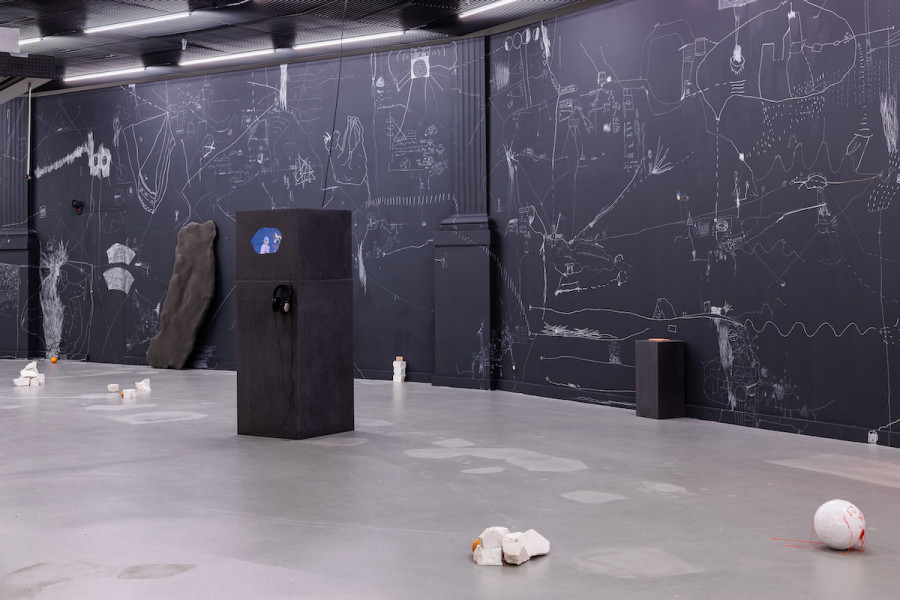 Exhibition view, Olivia Abächerli, the center and the other, Kunsthalle Luzern, 2023. Photo credit: Kilian Bannwart