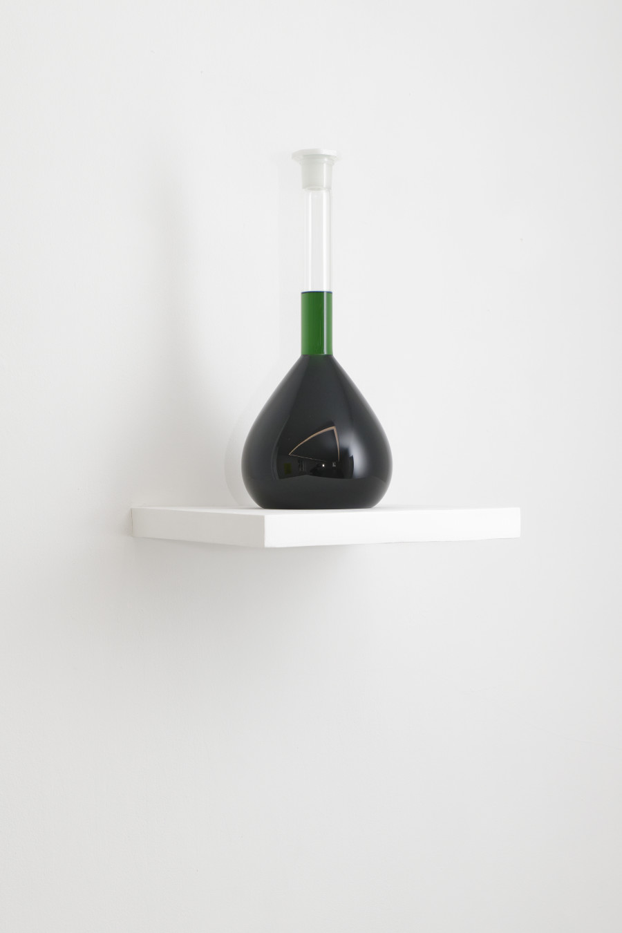 Exhibition view, Laurie Dall'Ava, Emerald Green Pigment, Villa du Parc, 2024. Photo credit: Aurélien Mole