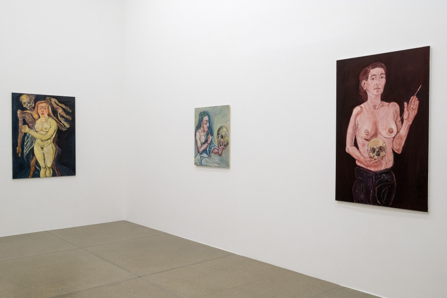 Installationsansicht Eine Frau ist eine Frau ist eine Frau... Eine Geschichte der Künstlerinnen 27.8.2022 – 15.1.2023, Aargauer Kunsthaus, Aarau. Ella Lanz, Ohne Titel, 1985, Ohne Titel, 1986, Ohne Titel, 1980, Aargauer Kunsthaus, Aarau / Depositum der Sammlung Andreas Züst. Foto: Zoe Tempest, Zürich
