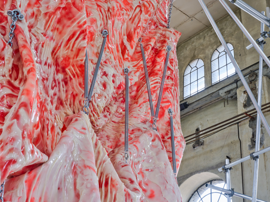 Sophie Hirsch: “Child’s Play”, Kunstraum Dornbirn 2025, Photo Günter Richard Wett, © the artist/Bildrecht Vienna 2025, courtesy of the artist/Galleria Doris Ghetta/ Zeller van Almsick.