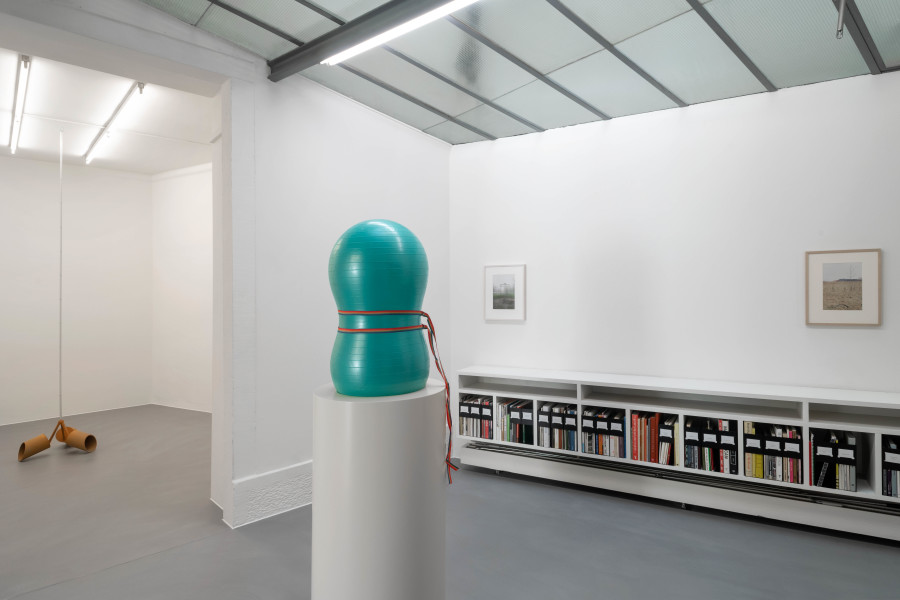 Installation view, WIRE, LINE & STRING, Mai 36 Galerie, 2022.