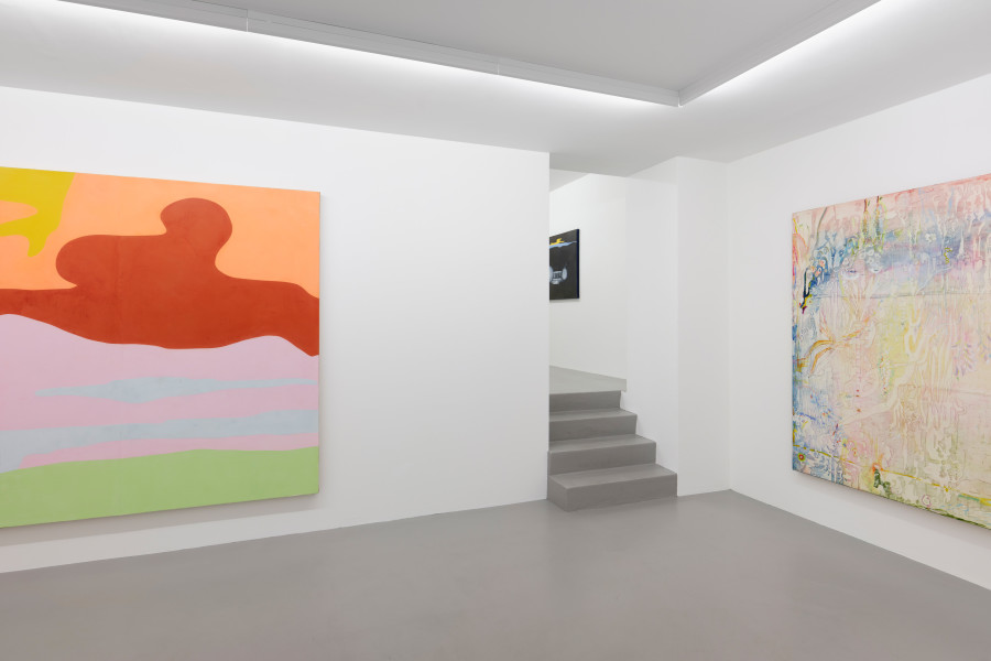 Installation view, Sophie Reinhold, Mercedes Benz, Galerie Philippzollinger, 2022. Photo credit: Conradin Frei