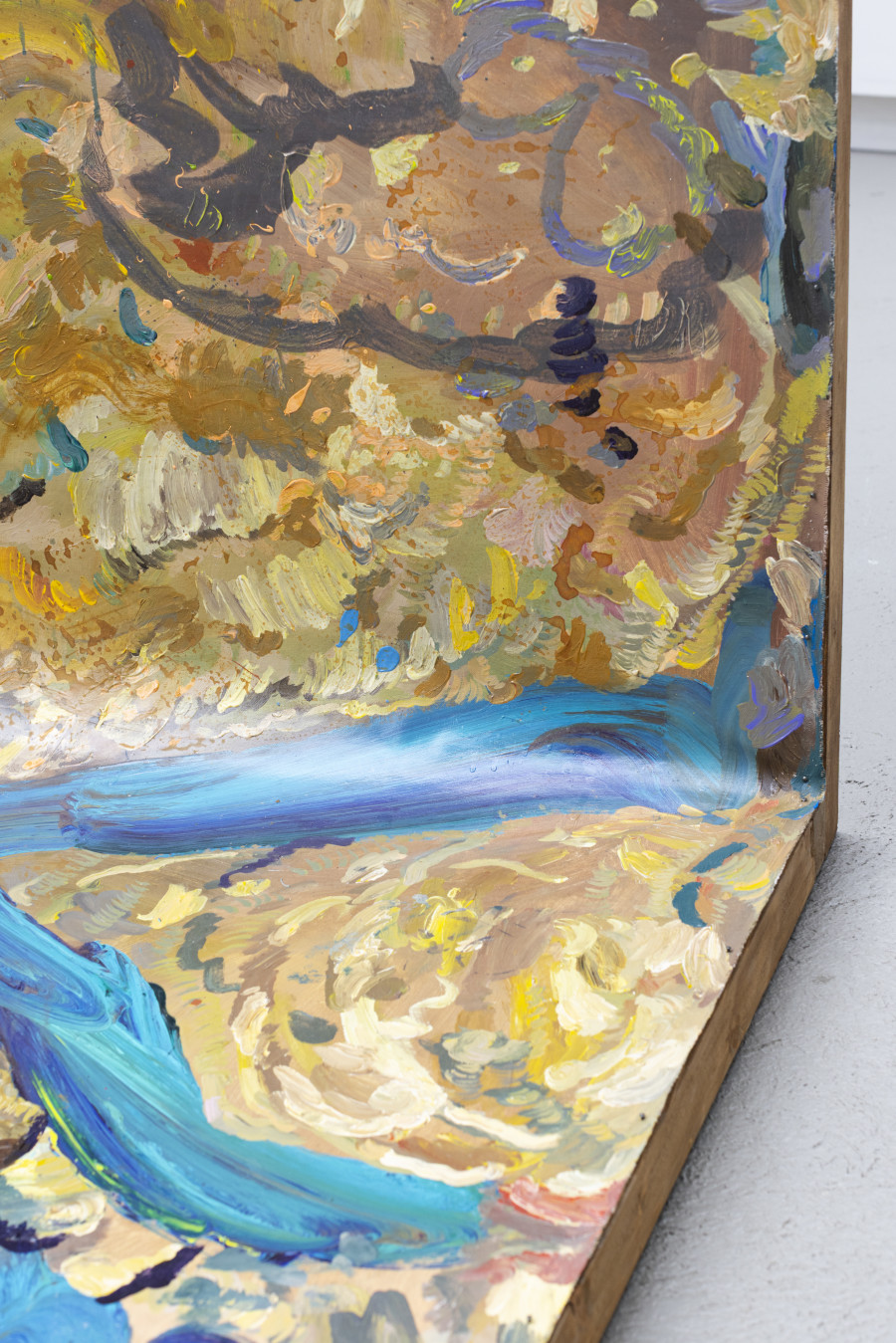 Michele Gabriele, “Study for the Plumage of a Parrot. An Unbothered, Sad, and Cringe Parrot. Indifferent to its Context.” (detail), from the Solo Show “Brambora” at Kaly Gallery, Lucerne, CH. Acrylic on canvas, painted wooden structure, 159 x 78 3/4 x 59 in, 404 x 200 x 150 cm, 2025. Courtesy of the Artist and Kali Gallery. Photo by Kim da Motta