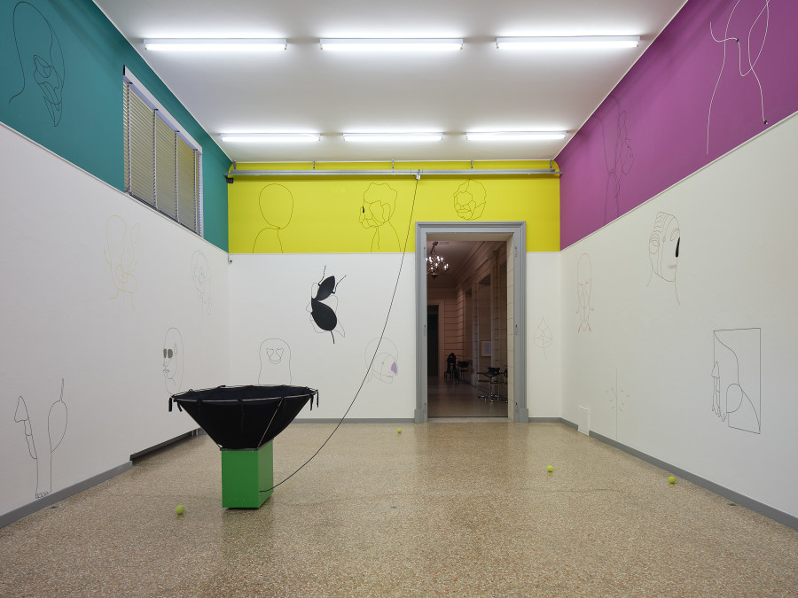 Ausstellungsansicht Yves Netzhammer, Die Welt ist schön und so verschieden, eigentlich müssten wir uns alle lieben, Kunstmuseum Solothurn, 21.1.-12.5.24, Foto: David Aebi