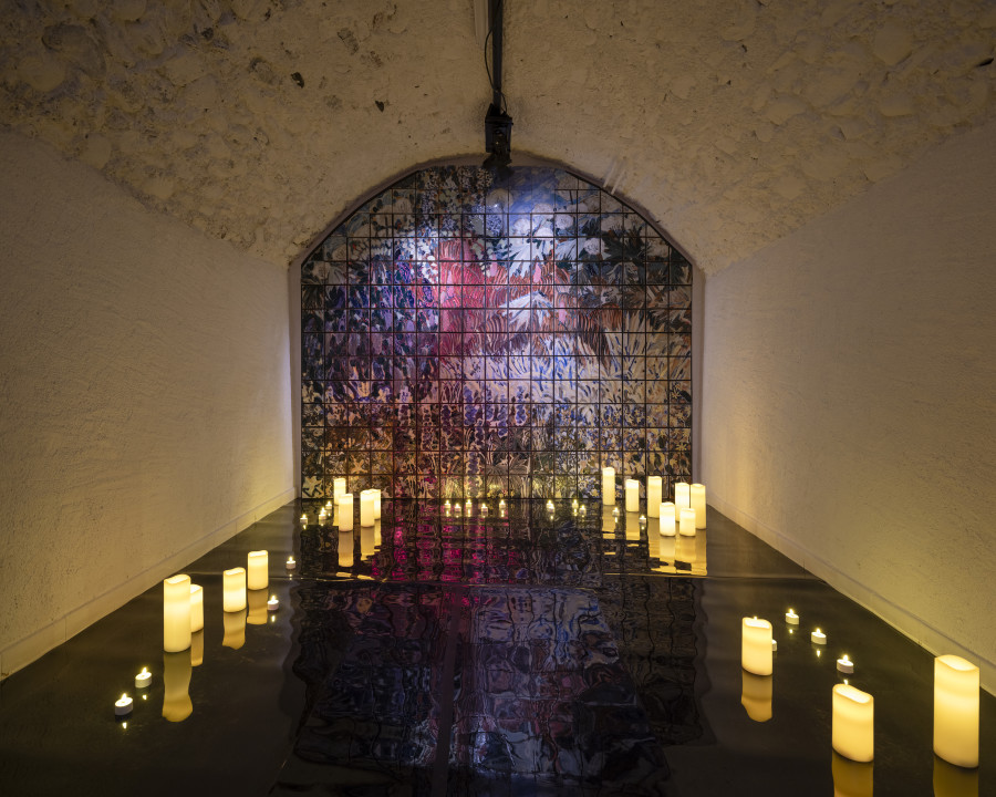 Jessica Decorvet, Paysage impossible, Exhibition view, 2026, Ferme de la Chapelle. © Photo by Dylan Perrenoud. Hommage aux êtres, 2026, ceramics and candles installation.