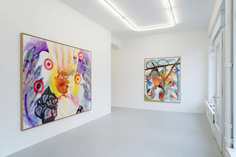 Left: Here Comes the Sun Between the Wings, 2020. Ink, pigments, oil, acrylic and acrylic paste on canvas, 195 x 240 cm / Right: Erden Eier kommen selten alleine, 2020. Ink, pigments, oil, acrylic and acrylic paste on canvas, 200 x 157 cm
